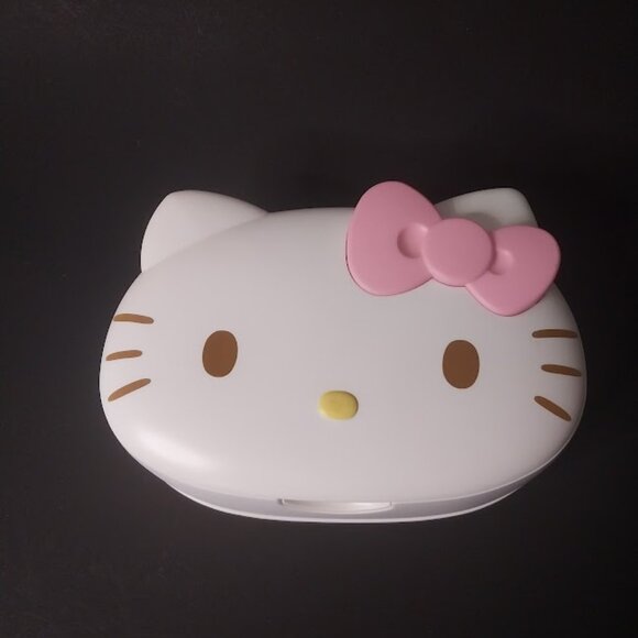Hello Kitty Wipes Case - Picture 3 of 7